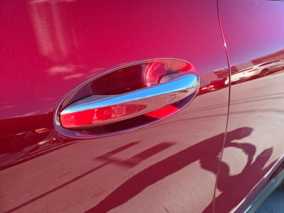 MERCEDES-BENZ GLA - 10