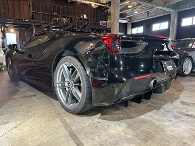2017 Ferrari 488 SPIDER — миниатюра 16
