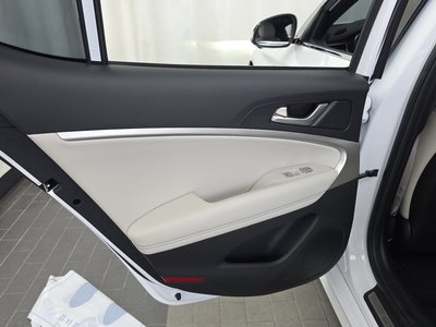 2023 Genesis THE NEW G70 — миниатюра 15