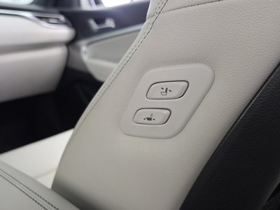 2023 Genesis THE NEW G70 — миниатюра 24