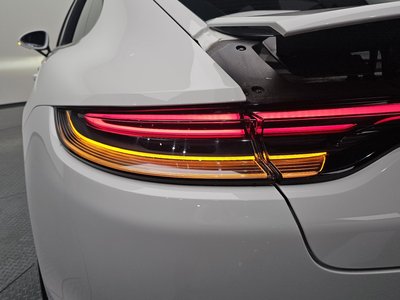 PORSCHE PANAMERA - 10