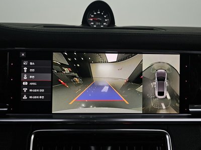 2021 Porsche PANAMERA thumbnail 20