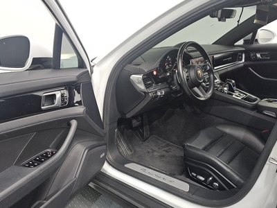 2021 Porsche PANAMERA thumbnail 13