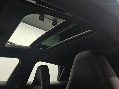 2021 Porsche PANAMERA thumbnail 24