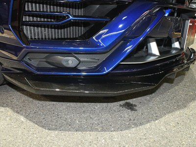 LAMBORGHINI URUS - 9