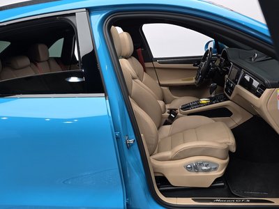 2021 Porsche MACAN — миниатюра 16