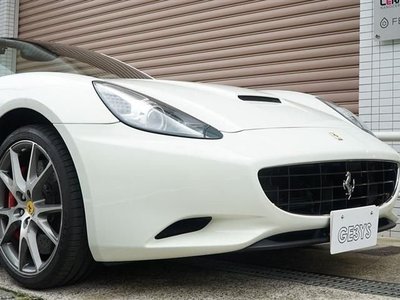 FERRARI CALIFORNIA - 5