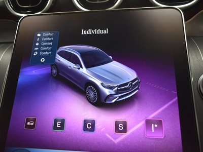 2023 Mercedes-BENZ GLC thumbnail 40