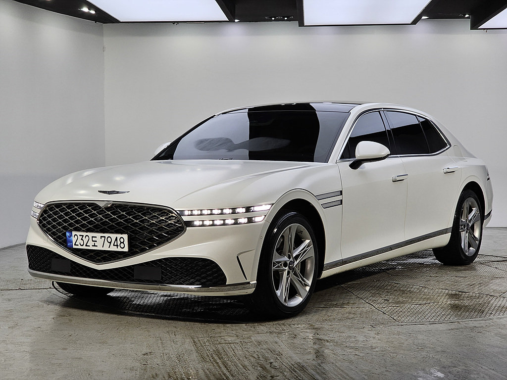 صورة 1 لـ 2023 Genesis G90 (RS4)