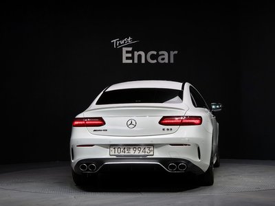 MERCEDES-BENZ E-CLASS - 3