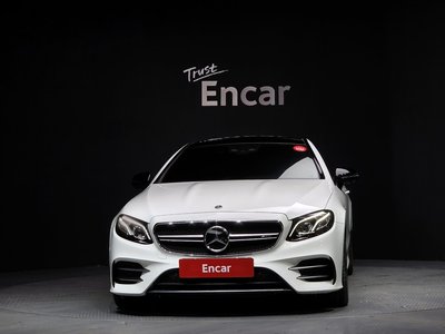 MERCEDES-BENZ E-CLASS - 2