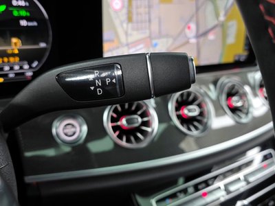 MERCEDES-BENZ E-CLASS - 9