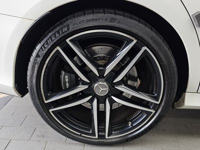 2019 Mercedes-BENZ E-CLASS photo 6