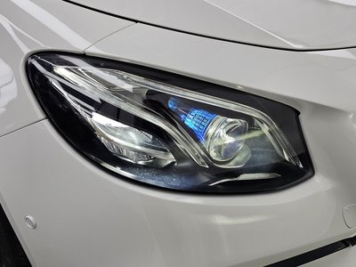 2019 Mercedes-BENZ E-CLASS photo 9