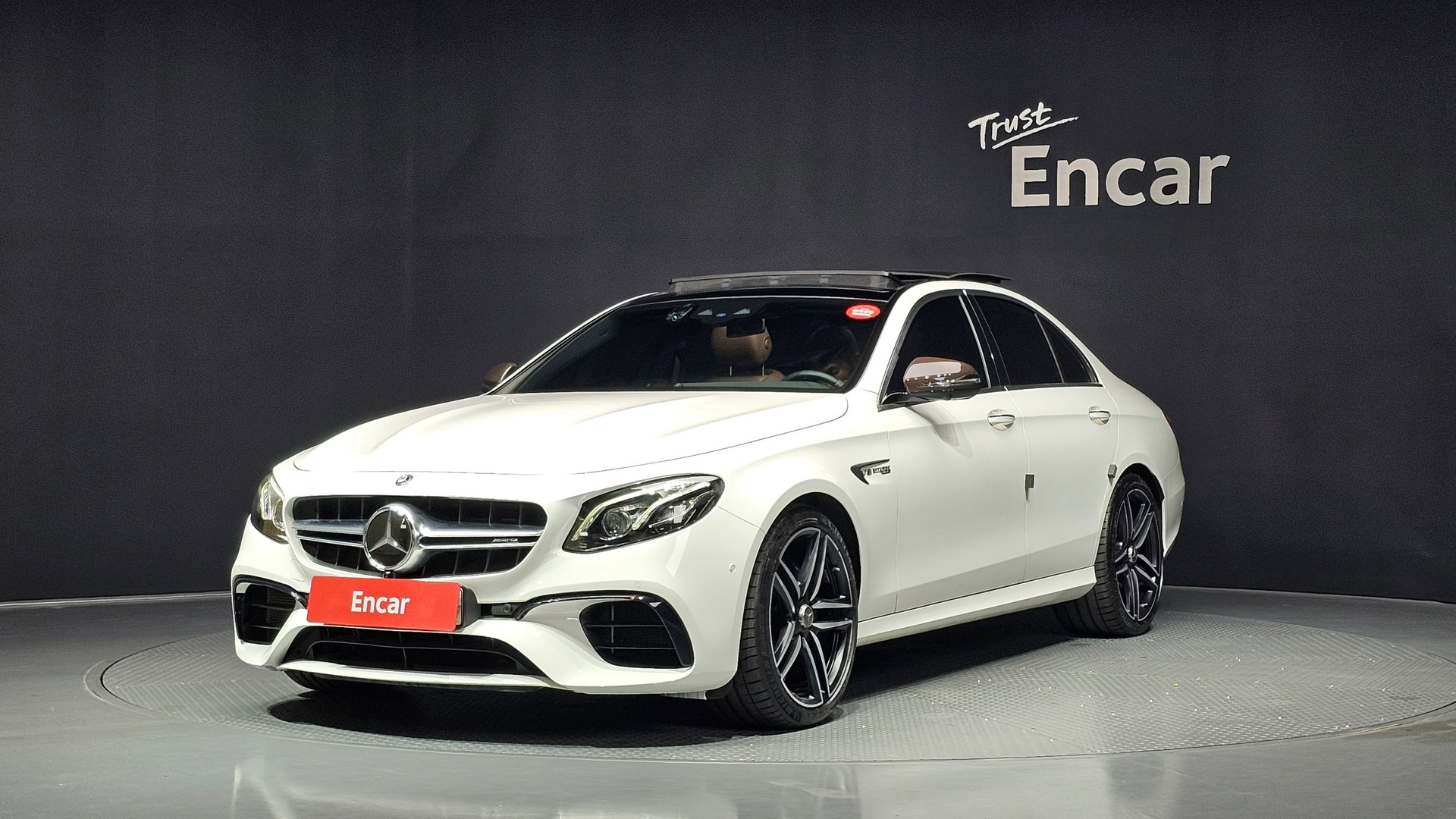 2019 Mercedes-BENZ E-CLASS 照片 1