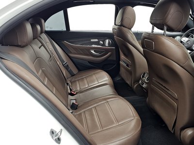 2019 Mercedes-BENZ E-CLASS 缩略图 18