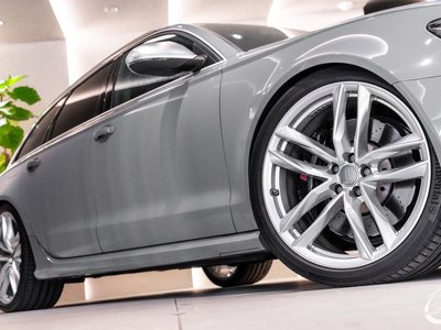 2015 AUDI RS6 AVANT 照片 9