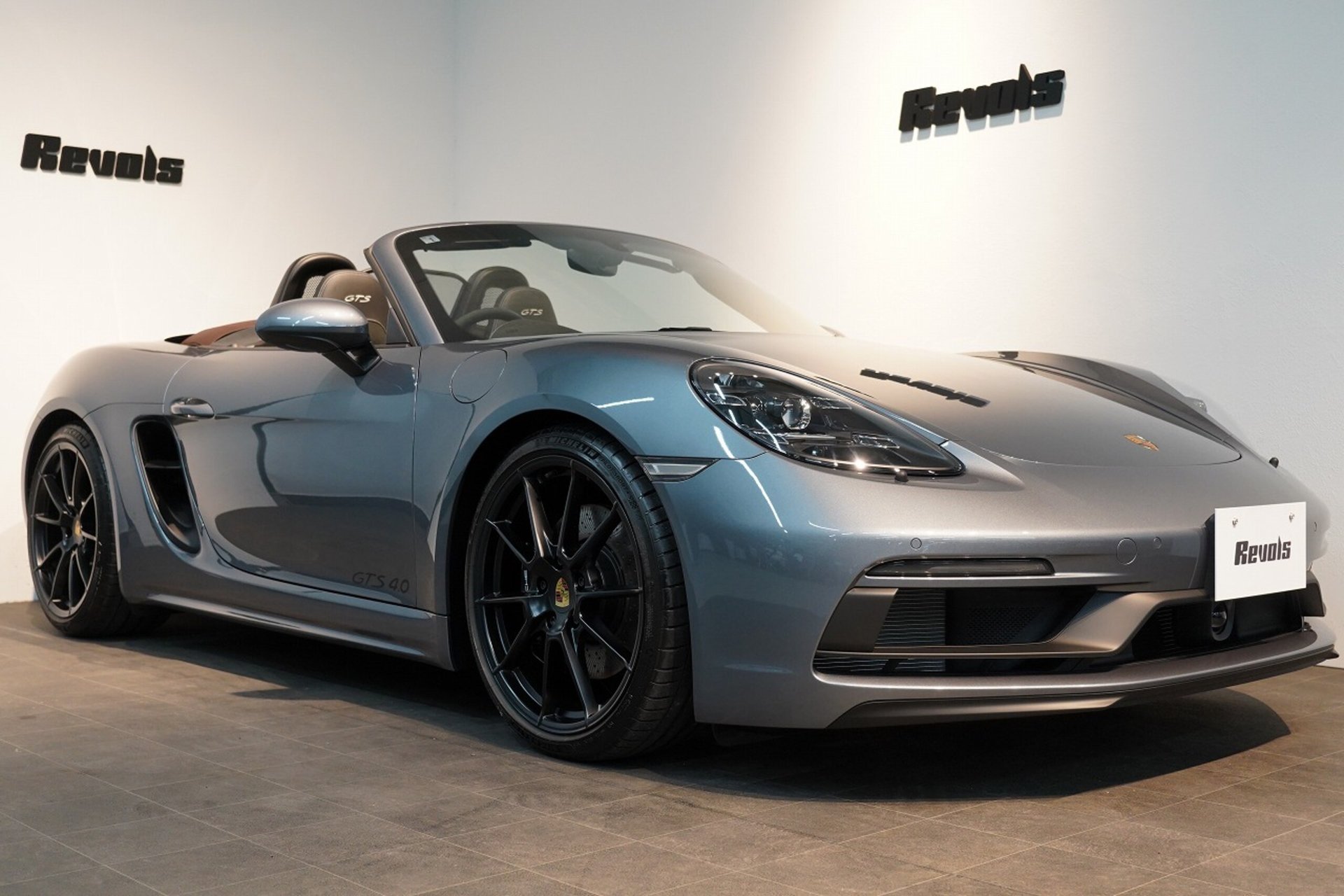 PORSCHE 718 - View 1