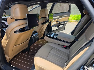 2021 AUDI A8 — миниатюра 11