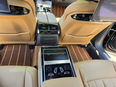 2021 AUDI A8 — миниатюра 19