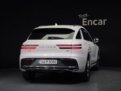 2025 Genesis GV70 photo 3
