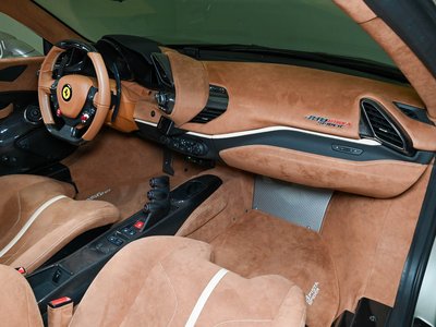 صورة 24 لـ 2021 Ferrari 488 PISTA SPIDER