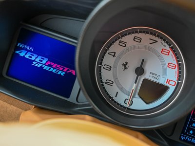 صورة 17 لـ 2021 Ferrari 488 PISTA SPIDER
