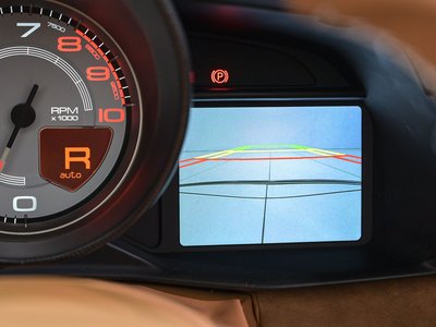 صورة 27 لـ 2021 Ferrari 488 PISTA SPIDER