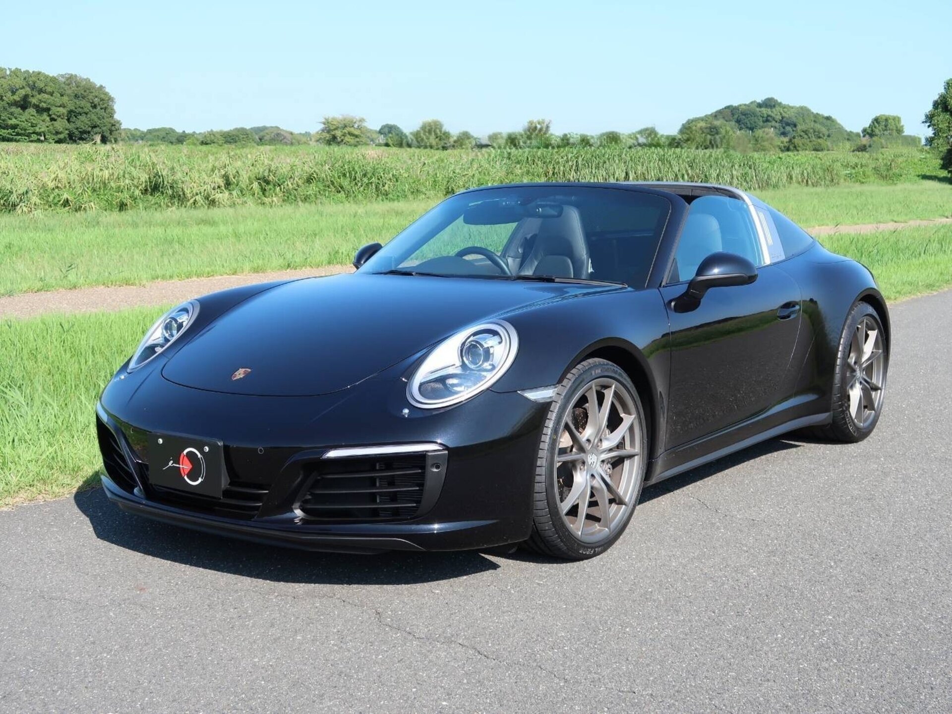 PORSCHE 911 - View 1