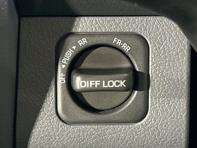 TOYOTA LAND CRUISER - 5