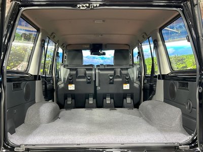 TOYOTA LAND CRUISER - 10