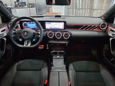 2025 Mercedes-BENZ A-CLASS photo 4