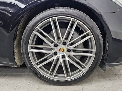 PORSCHE PANAMERA - 6