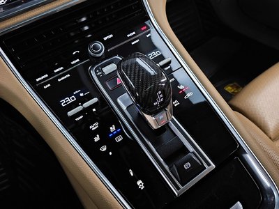 PORSCHE PANAMERA - 9