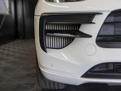PORSCHE MACAN - 9