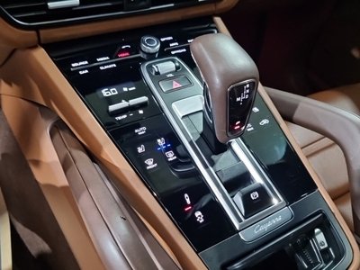 PORSCHE CAYENNE - 9