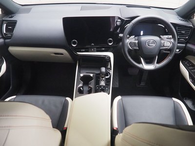 صورة مصغرة 11 لـ 2023 Lexus NX