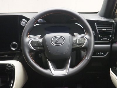 صورة مصغرة 12 لـ 2023 Lexus NX