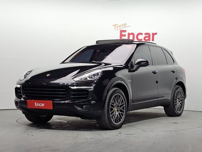 PORSCHE CAYENNE - 1