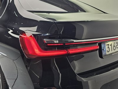 2021 BMW 7 SERIES 照片 10