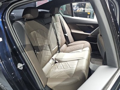 2024 BMW 5 SERIES — миниатюра 17