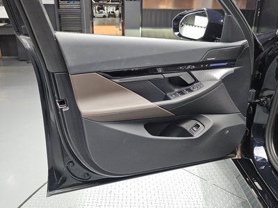 2024 BMW 5 SERIES — миниатюра 14
