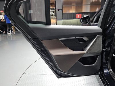 2024 BMW 5 SERIES — миниатюра 15