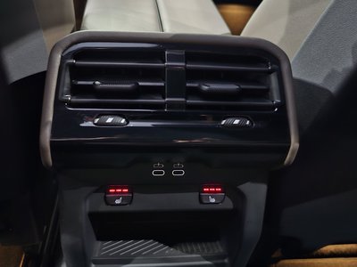 2024 BMW 5 SERIES — миниатюра 26