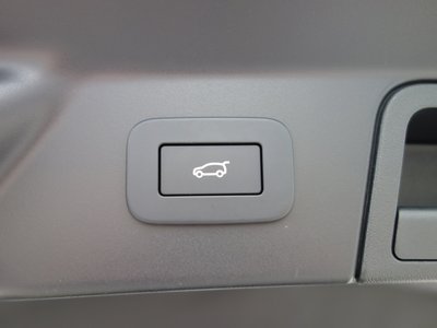 2025 LAND Rover RANGE ROVER VELAR — миниатюра 30
