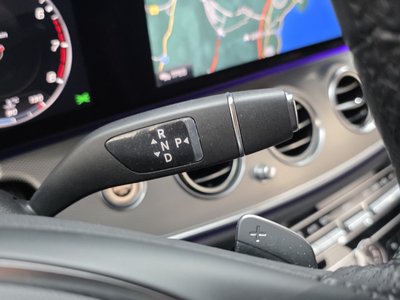 MERCEDES-BENZ E-CLASS - 9