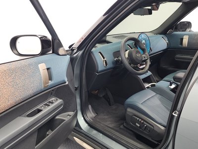 MINI COUNTRYMAN - 10