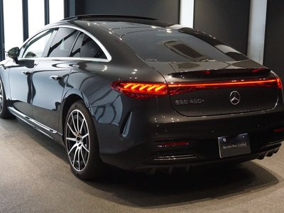 MERCEDES-BENZ EQS - 7