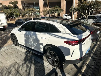 MERCEDES-BENZ EQE - 3