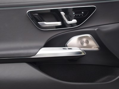 MERCEDES-BENZ E-CLASS - 7